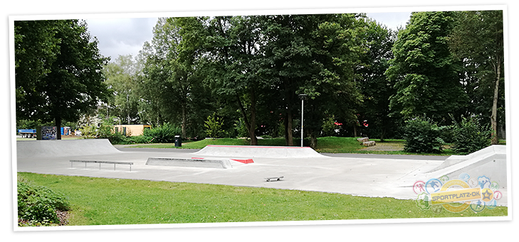 foto skatepark skateplatz lich 35423 buergerpark schlosspark