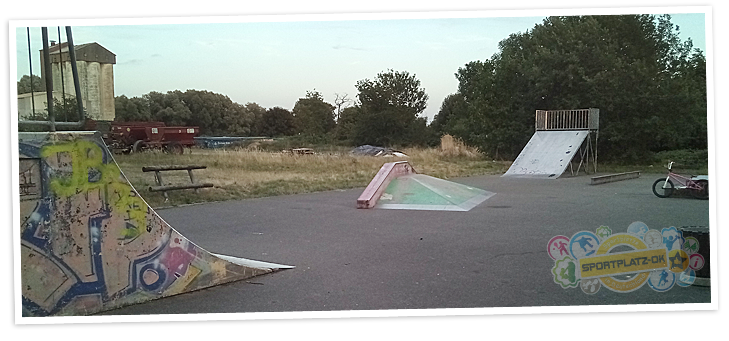 Skateboardplatz - Skatepark Kellinghusen (25548)