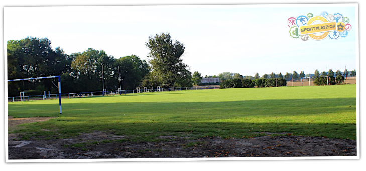 Sportplatz - Fußballplatz Krackow (17329)